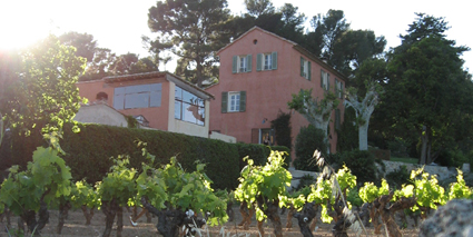 Wijngaarden omringen Maison 9 in Cassis…